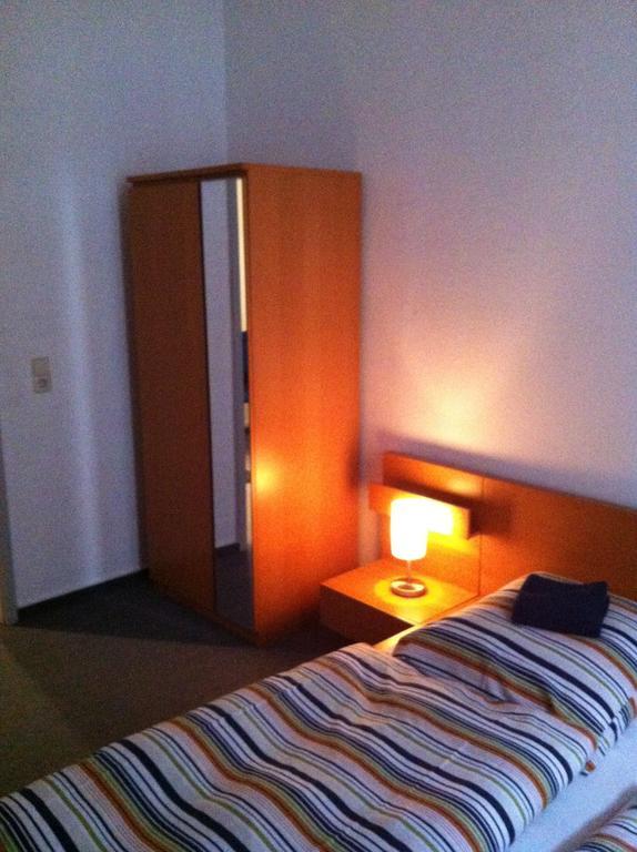 Gastezimmer Am Spielbergtor Эрфурт Номер фото